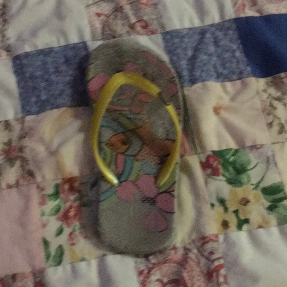 Sandals - Picture 4 of 4
